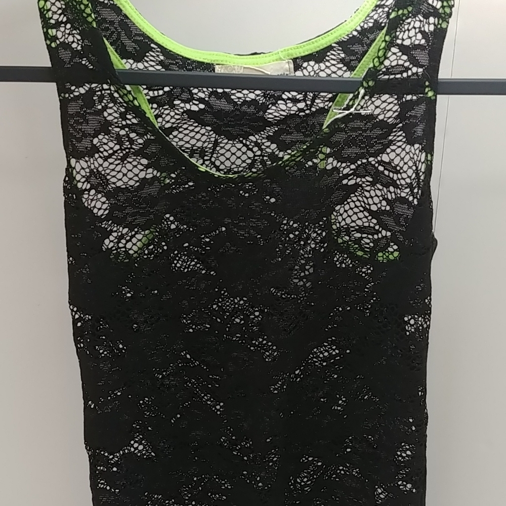 Lace tank - Picture 2 of 2